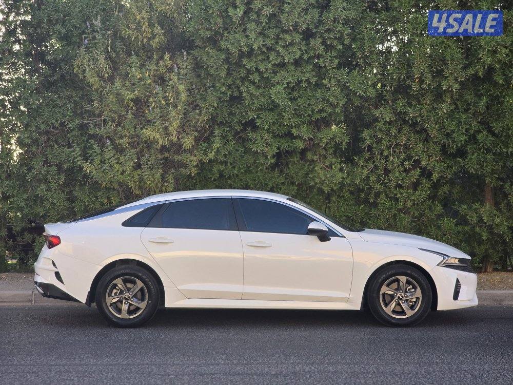 كيا k5 موديل 2022 بحالة ممتازة12