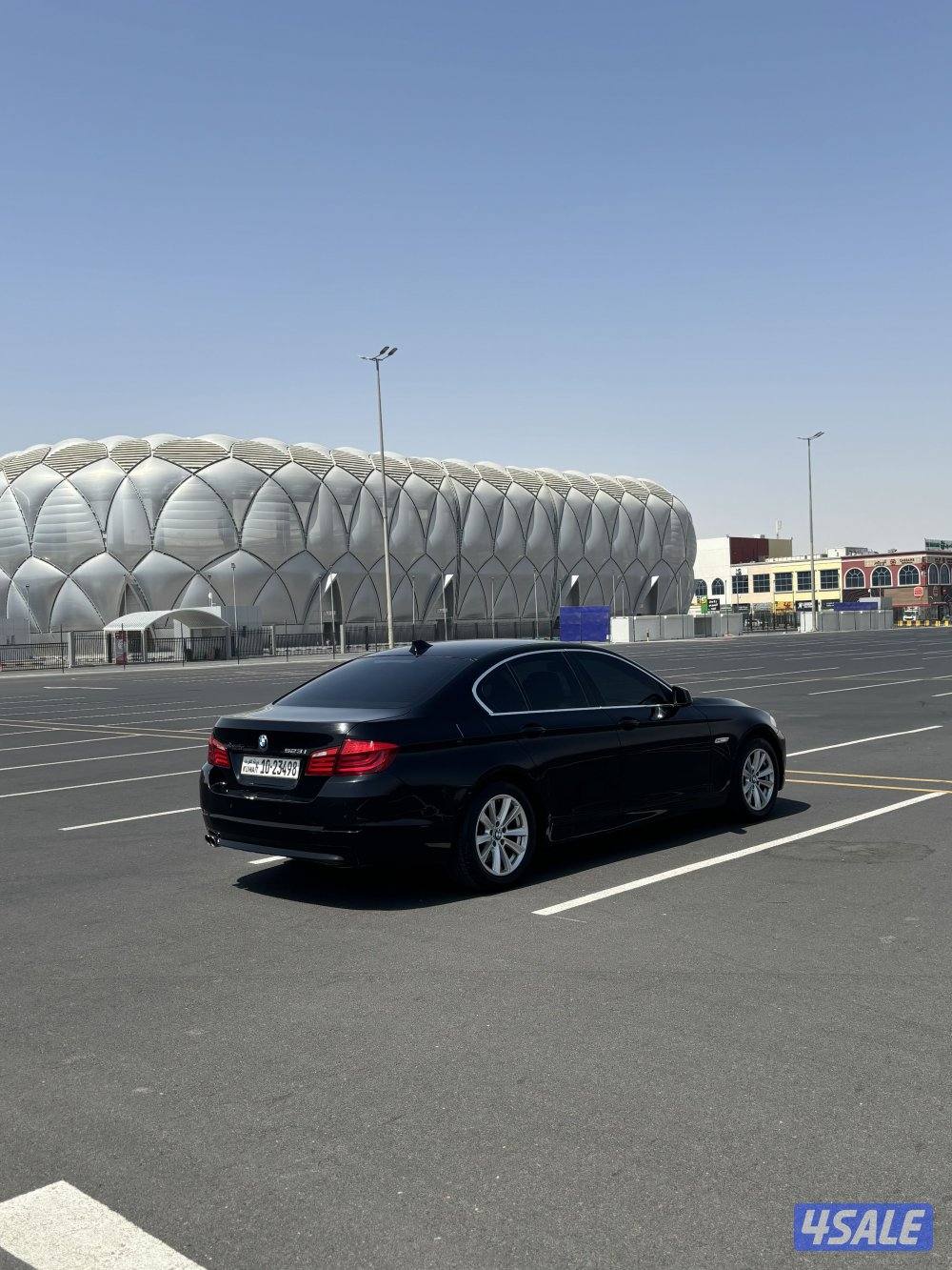 للبيع او للبدل بي ام 6 سلندر 20111