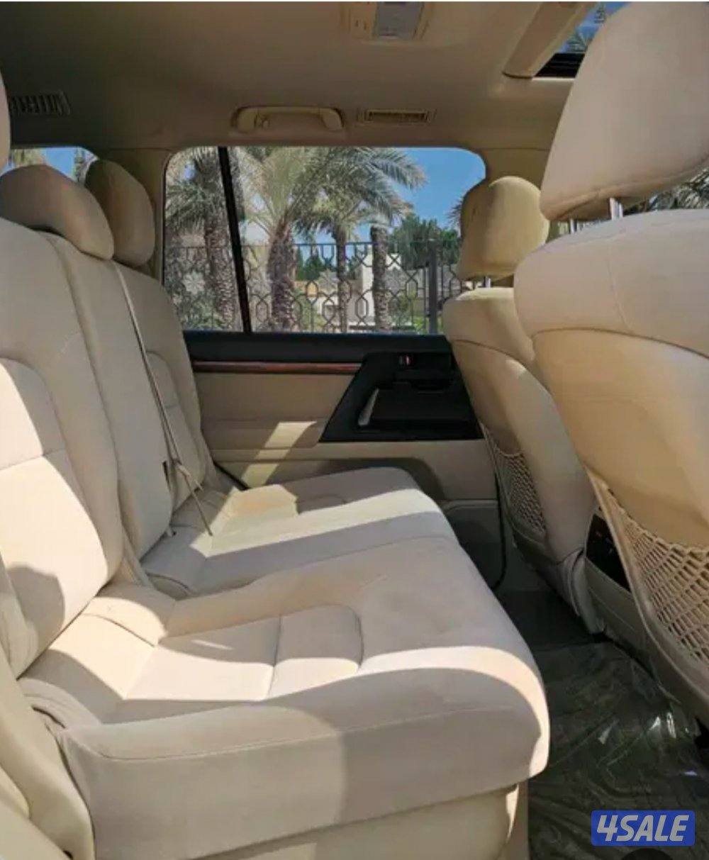 تويوتا لاند كروزر 2017  بحالة فوق الممتازة14