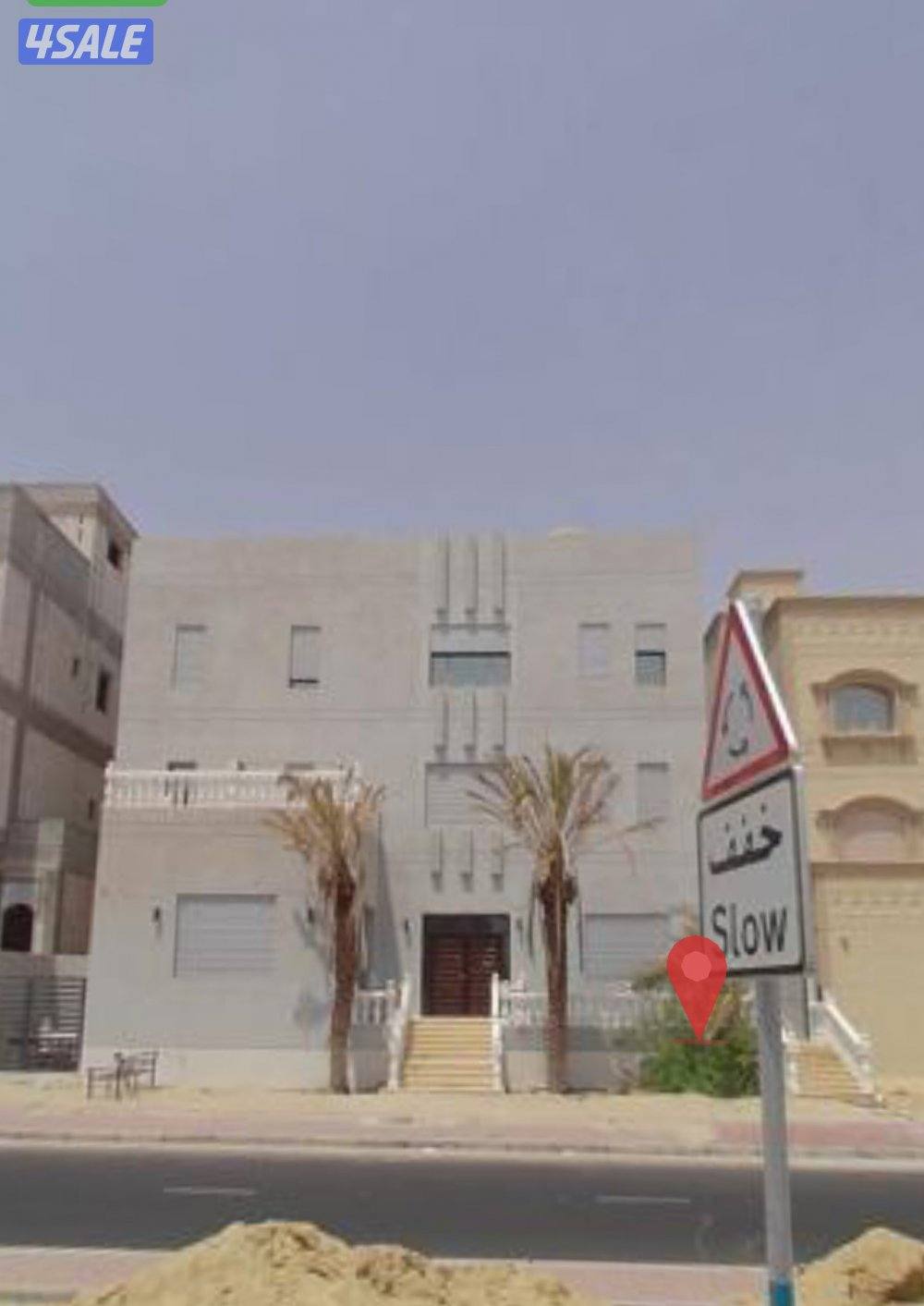 للبيع قسيمه سكنية بمدينة صباح الاحمد بطن وظهر0