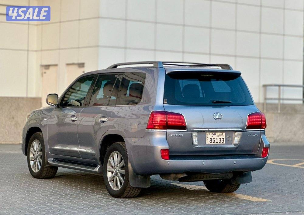 لكزس LX 5701
