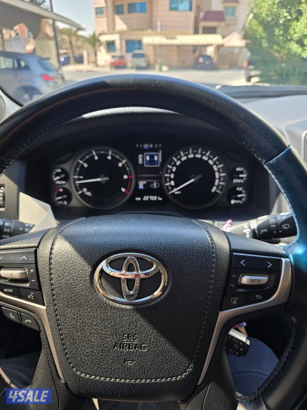 لاندكروز 2016 vxr  وارد قطر فل اوبشن لايوجد اصباغ  نظيف جداا1