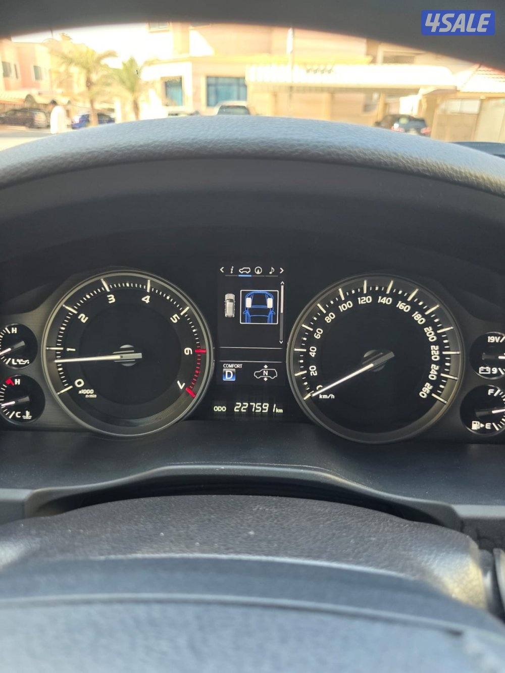 لاندكروز 2016 vxr  وارد قطر فل اوبشن لايوجد اصباغ  نظيف جداا3