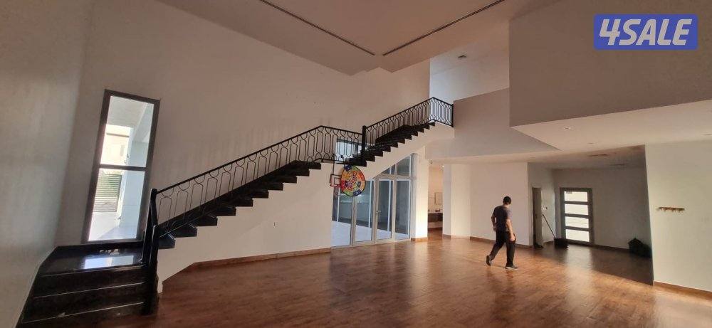 فيلا كاملة ٦٠٠ متر بنيان حضر ، التواصل واتساب فقط الرجاء عدم الاتصال5