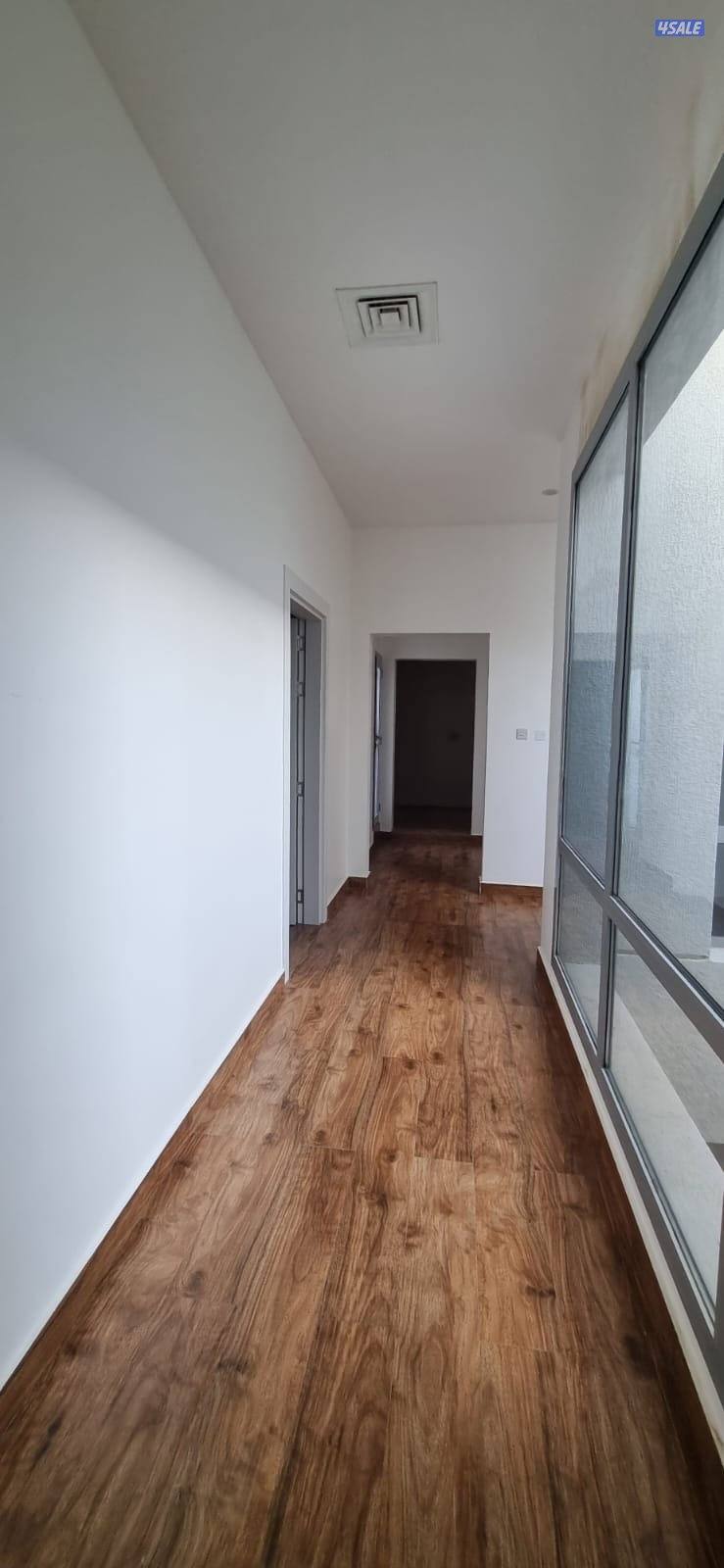 فيلا كاملة ٦٠٠ متر بنيان حضر ، التواصل واتساب فقط الرجاء عدم الاتصال7