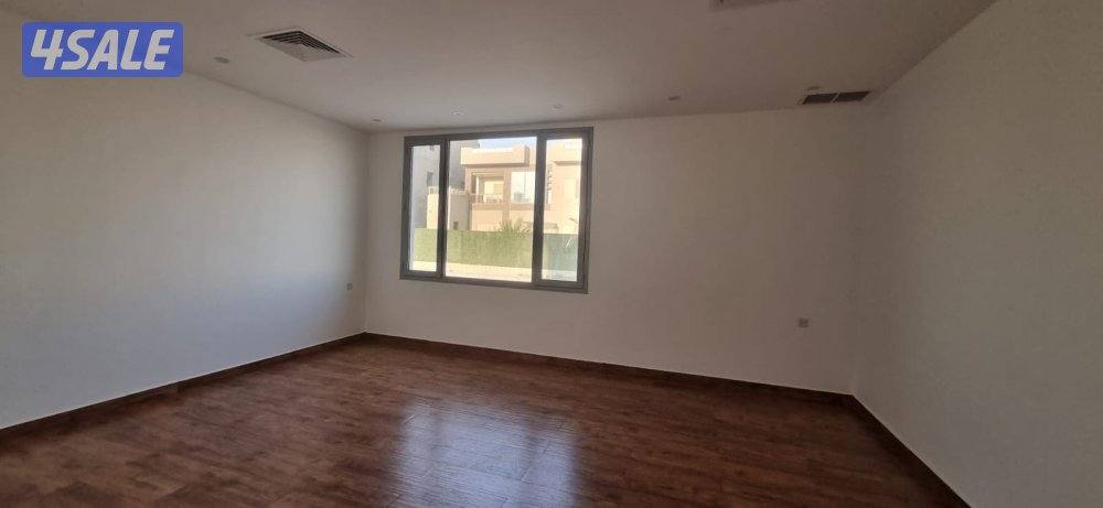 فيلا كاملة ٦٠٠ متر بنيان حضر ، التواصل واتساب فقط الرجاء عدم الاتصال10