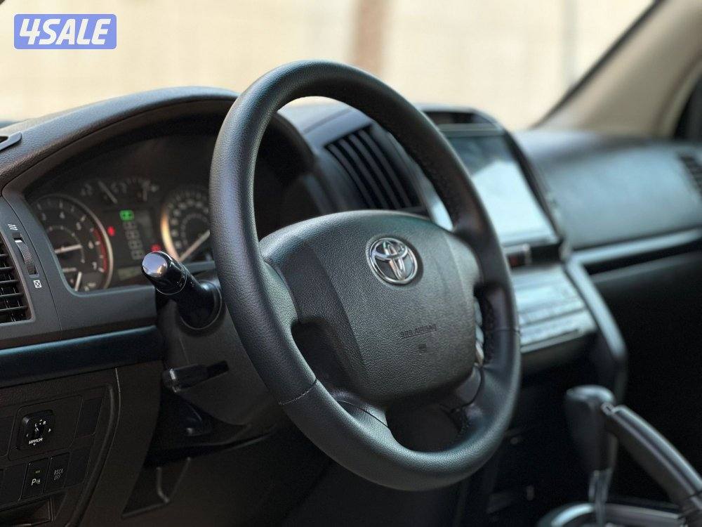 للبيع لاندكروزر GX_R V6 موديل 2010 وارد الساير7