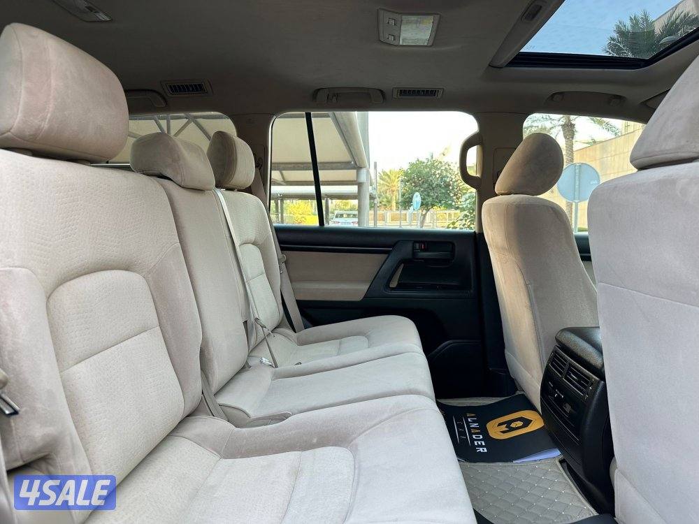 للبيع لاندكروزر GX_R V6 موديل 2010 وارد الساير11