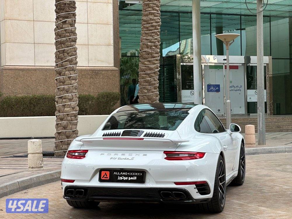 بورشه كريراTURBO موديل2017 عداد58الف وارد الخليج تحت الكفاله3