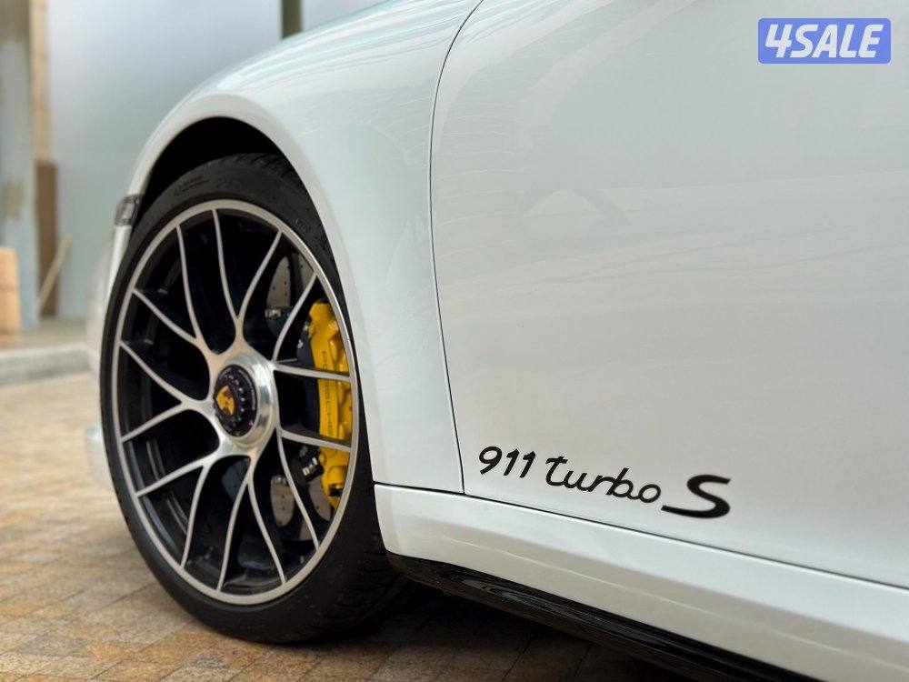 بورشه كريراTURBO موديل2017 عداد58الف وارد الخليج تحت الكفاله4