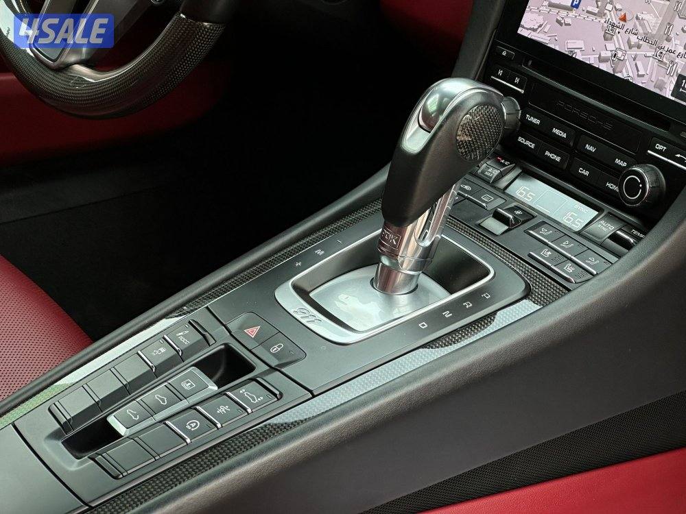 بورشه كريراTURBO موديل2017 عداد58الف وارد الخليج تحت الكفاله11