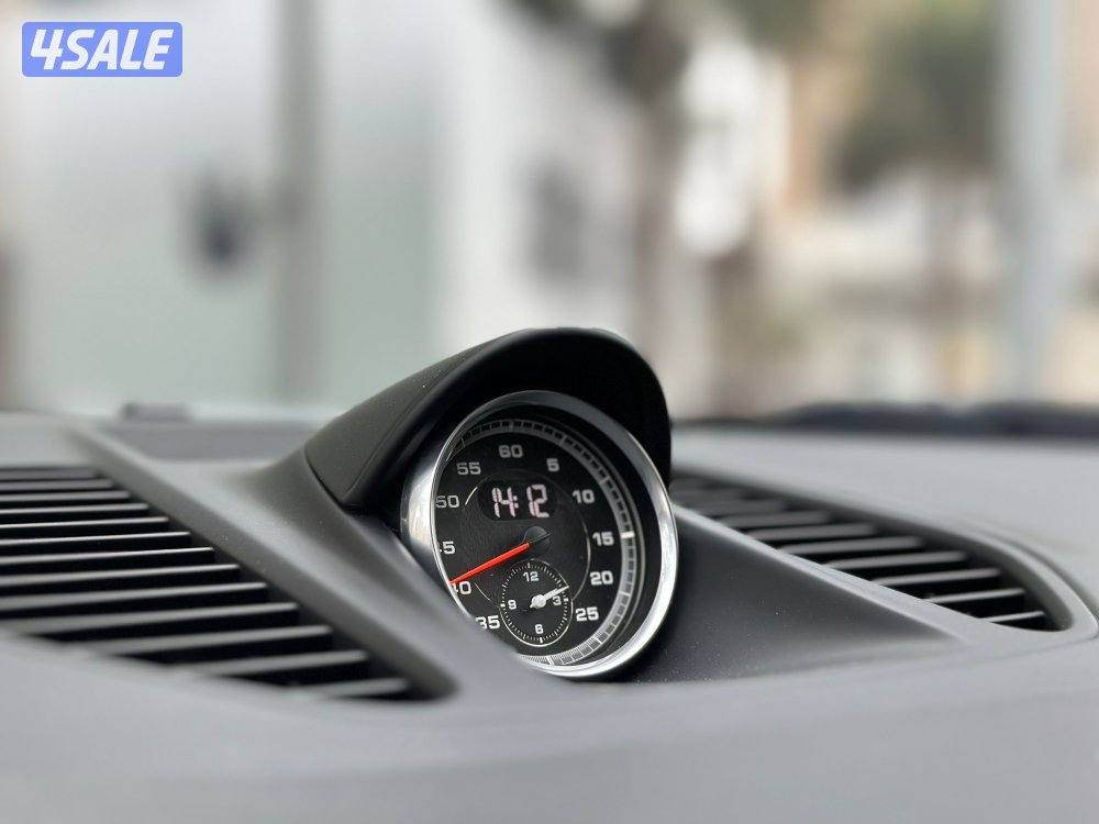 بورشه كريراTURBO موديل2017 عداد58الف وارد الخليج تحت الكفاله12