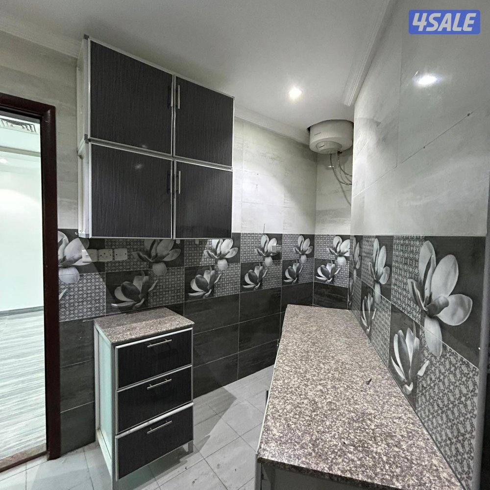 شقة سكنية إطلالة بحرية للإيجار في السالمية5