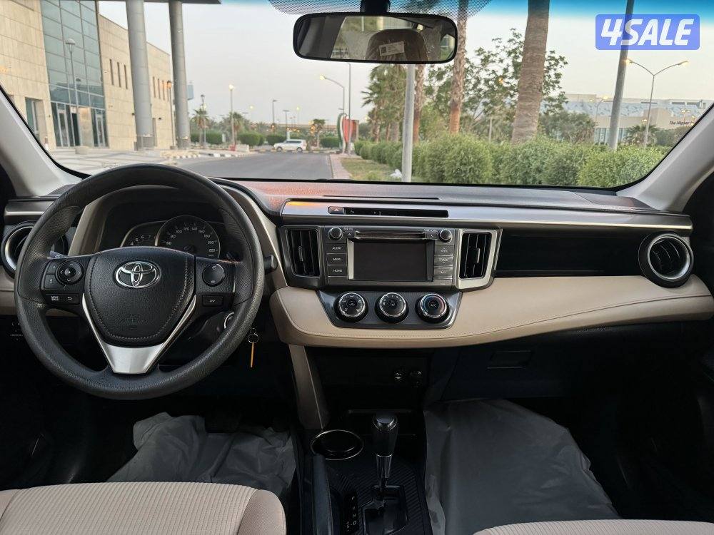 تويوتا راف فور موديل 2015 بحاله الوكاله شرط الفحص8