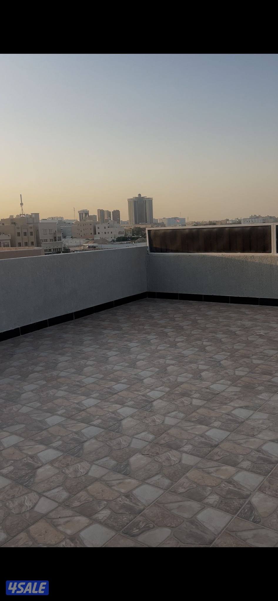 للايجار شقه دوبلكس دورين مع روف0