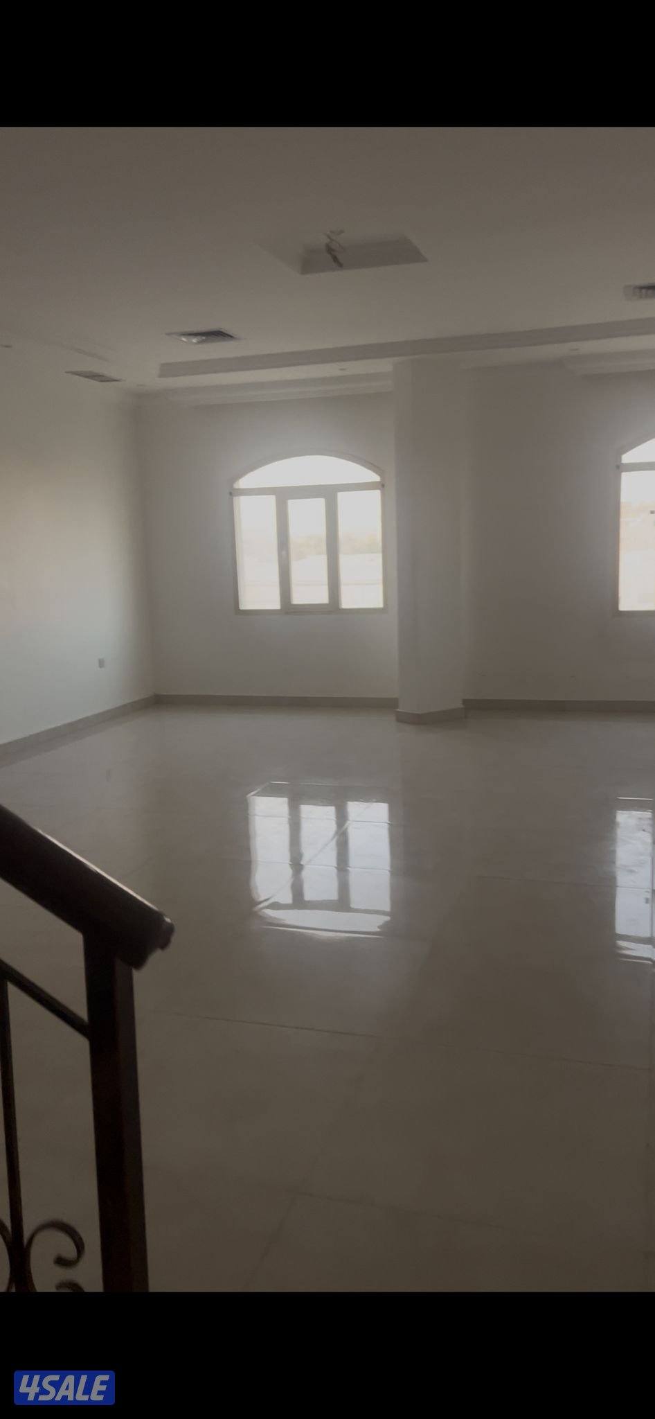 للايجار شقه دوبلكس دورين مع روف4