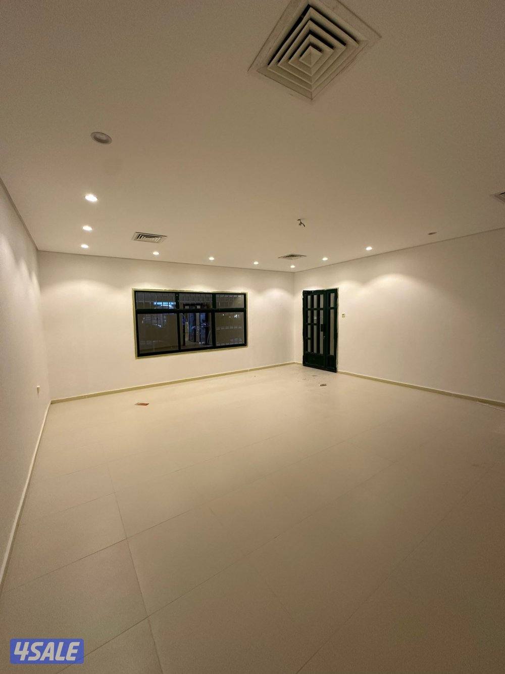 للإيجار دور ارضي بالاندلس0