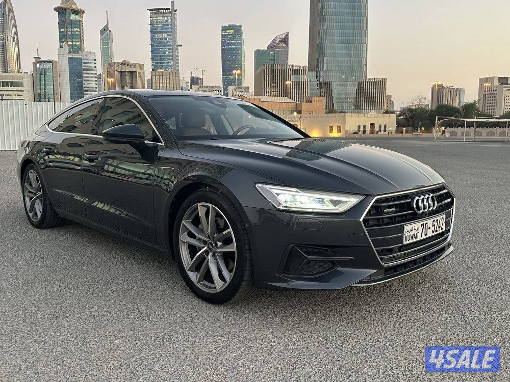 آودى A7 Sportback-2022_صبغ الوكالة_عداد 44 KM فقط_سيرفس منتظم بالوكالة0