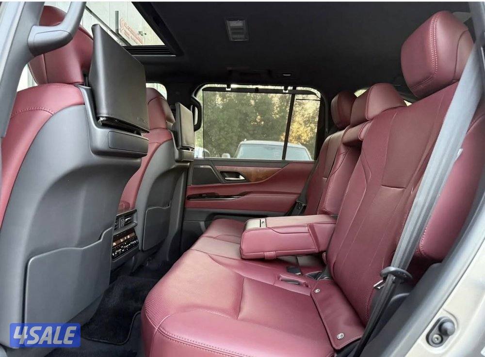 لكزس الدرجة الاولى 20242