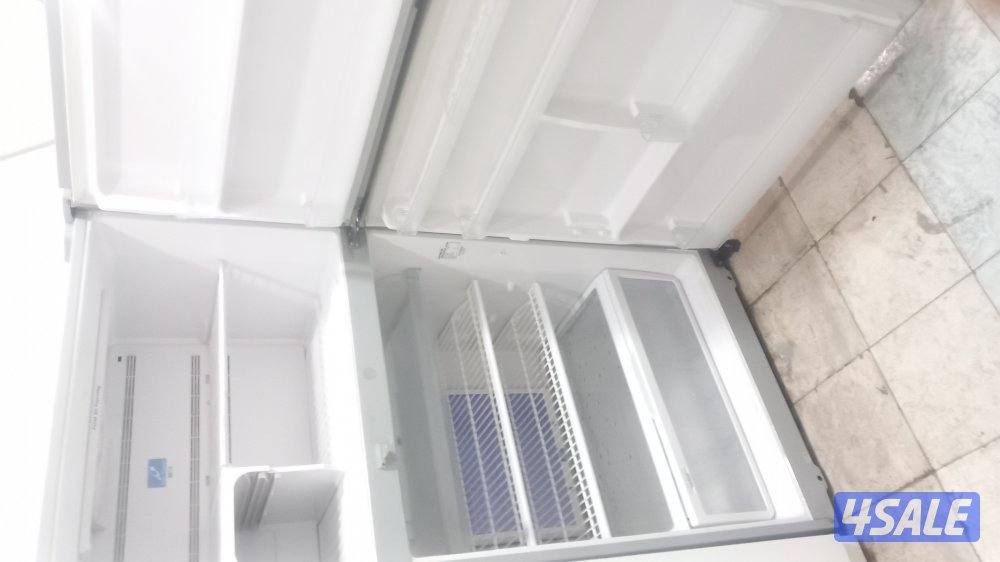 نبيه على الثلاجه هيتاشي 22 قدم بحاله ممتازه مع التوصيل والكفاله2