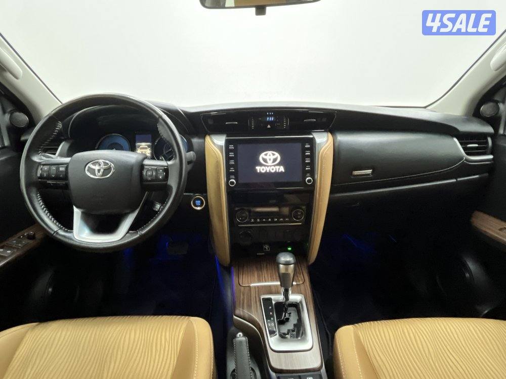 TOYOTA FORTUNER_N 23FT4H_U9