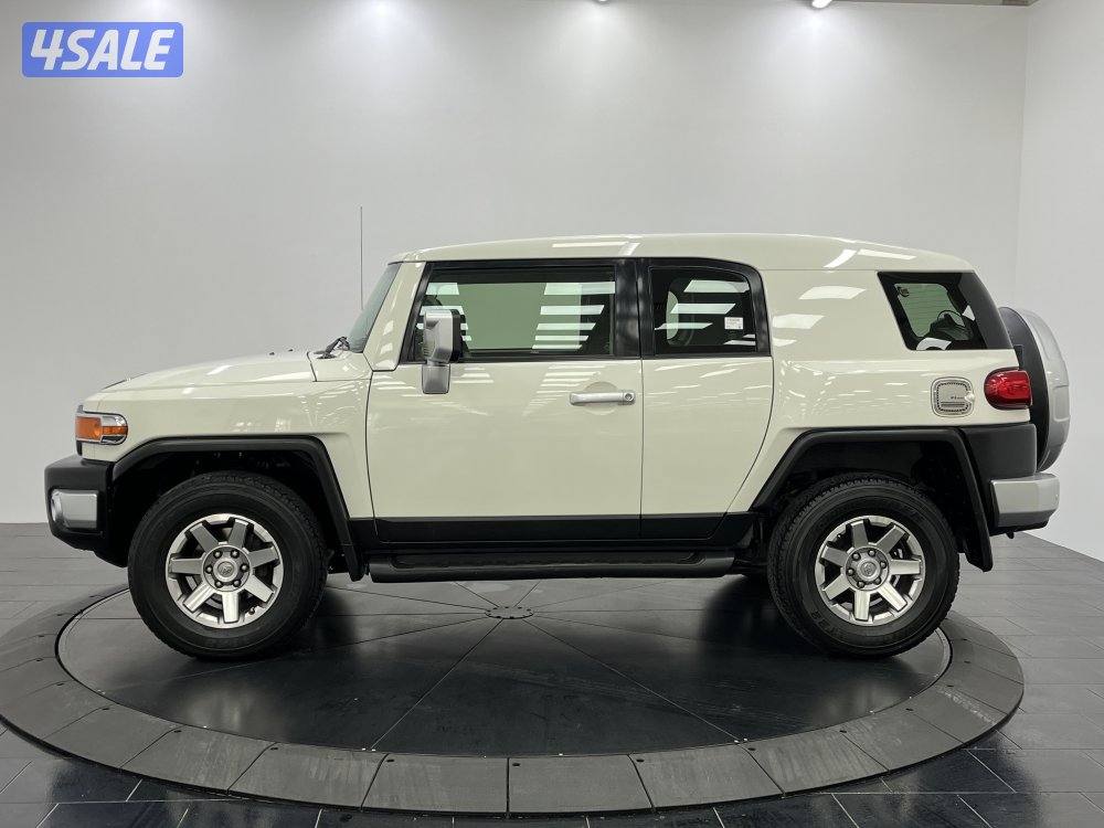 TOYOTA FJ CRUISER 19FJH2_U2