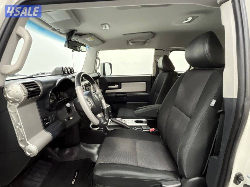 TOYOTA FJ CRUISER 19FJH2_U4