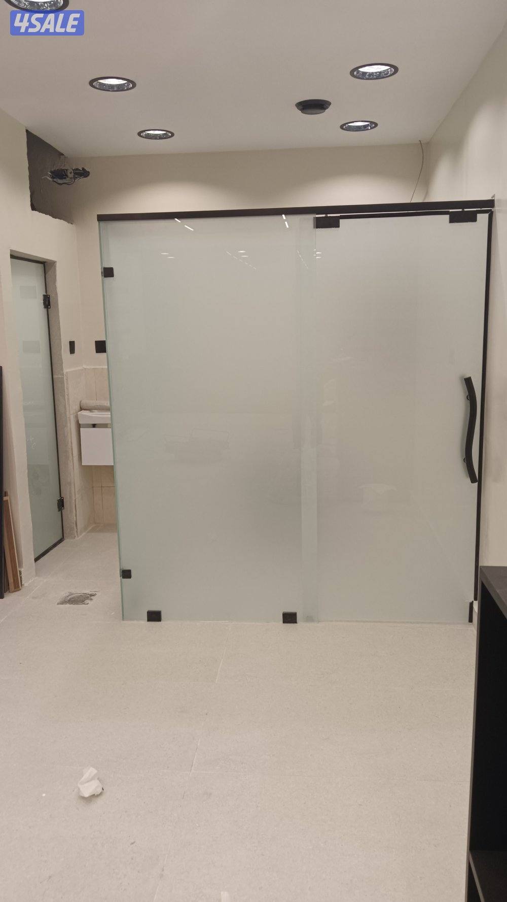 فني زجاج سيلاني12