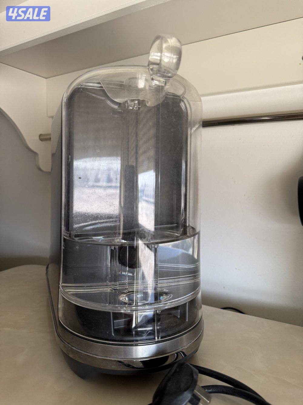 للبيع مكينه قهوه نيسبريسو4