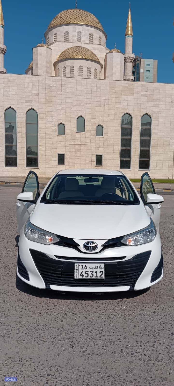 تويوتا يارس E موديل 2019 عداد 218 الف قمة النظافة5