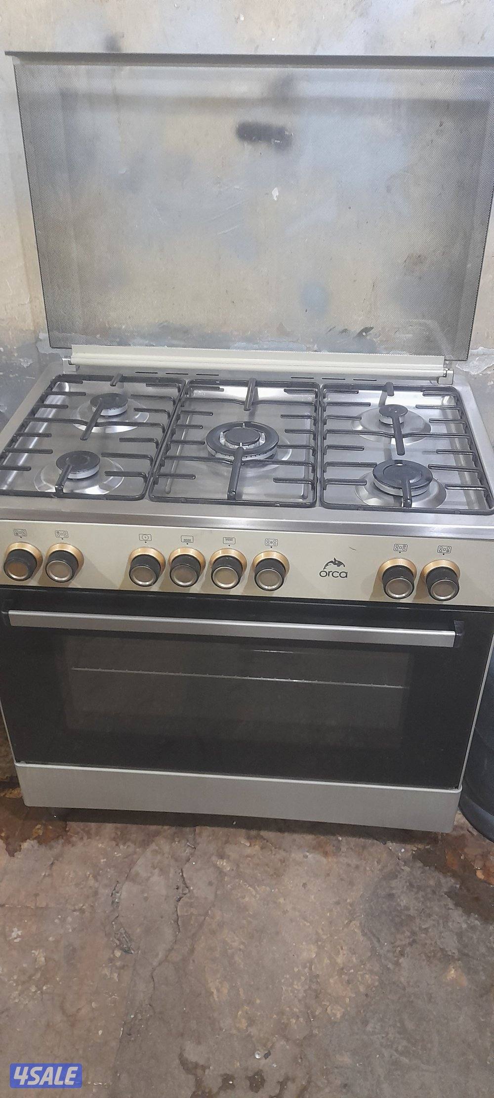 للبيع طباخ لجرمن ايطالي بحاله ممتازه مع توصيل الكفالي مقاس 90 60 اشعال3