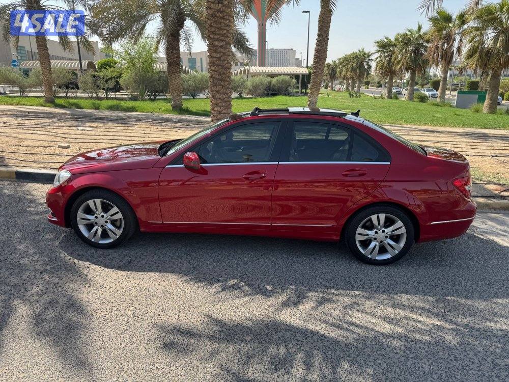 مرسيدس C200 مديل 2014 كامل المواصفات نظيف جدا شرط الفحص2