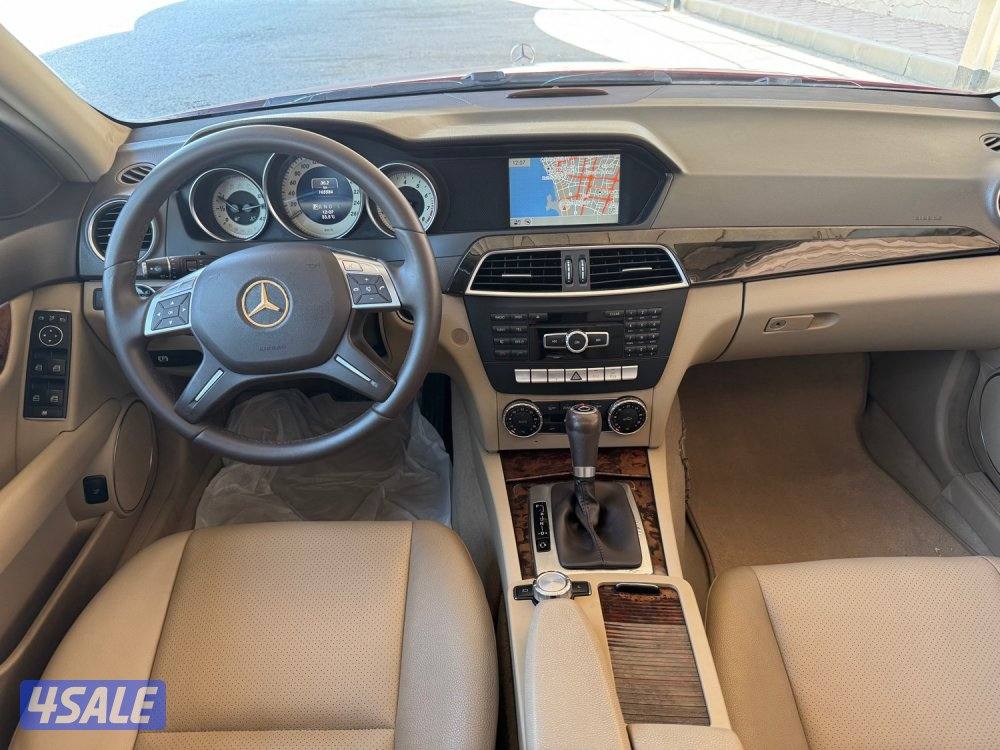 مرسيدس C200 مديل 2014 كامل المواصفات نظيف جدا شرط الفحص5