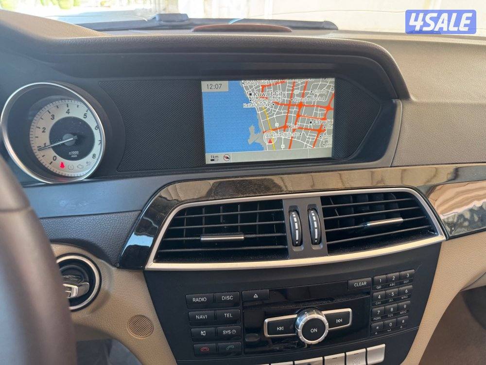 مرسيدس C200 مديل 2014 كامل المواصفات نظيف جدا شرط الفحص6