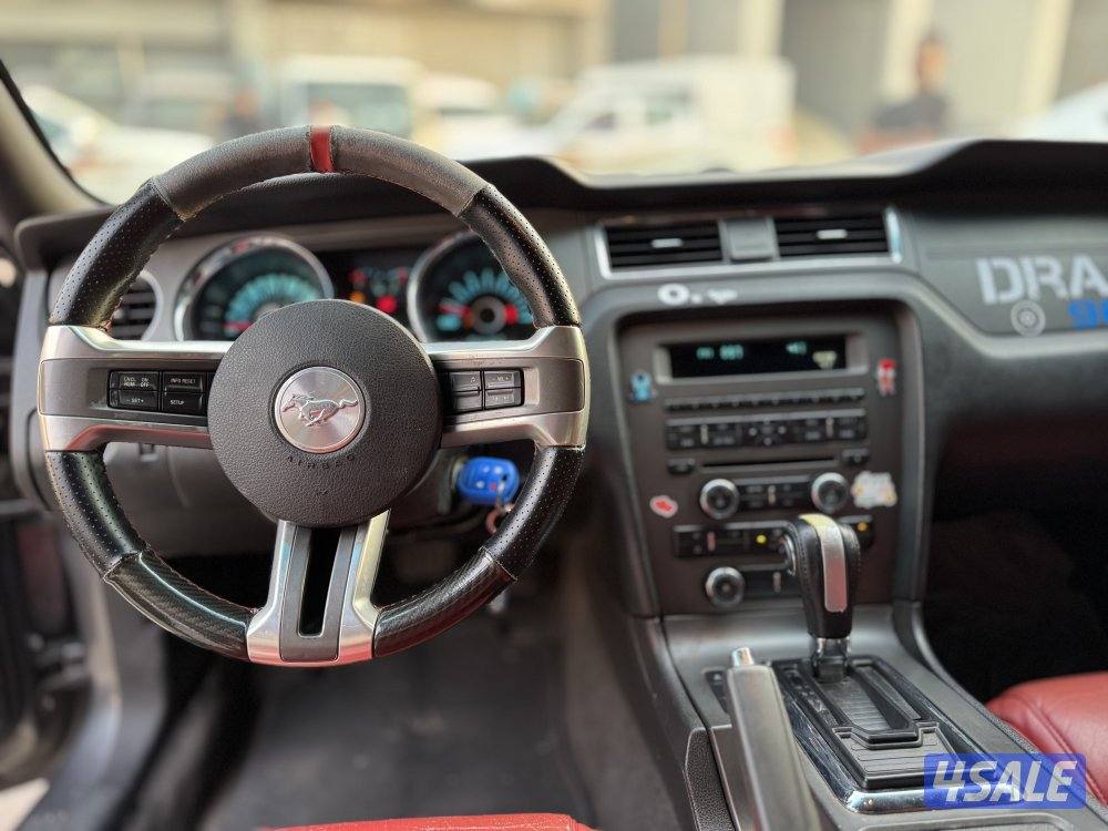 موستنج  2013 V65