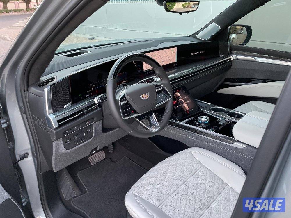 ❗️Cadillac / 2025 / Escalade V اصلي ❗️9