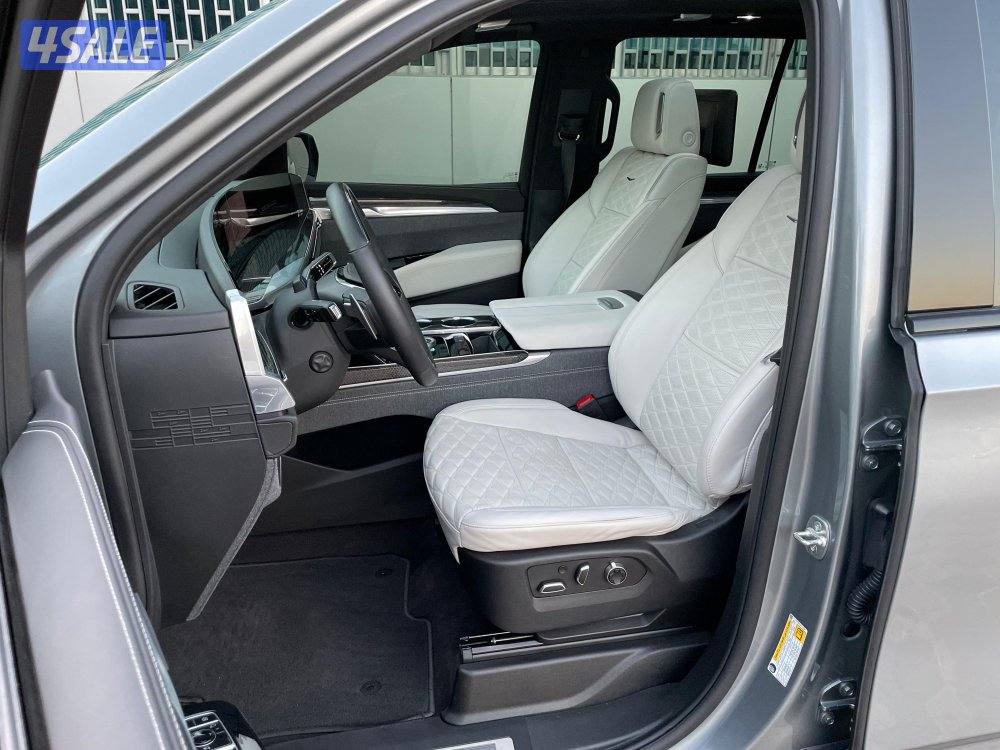 ❗️Cadillac / 2025 / Escalade V اصلي ❗️10