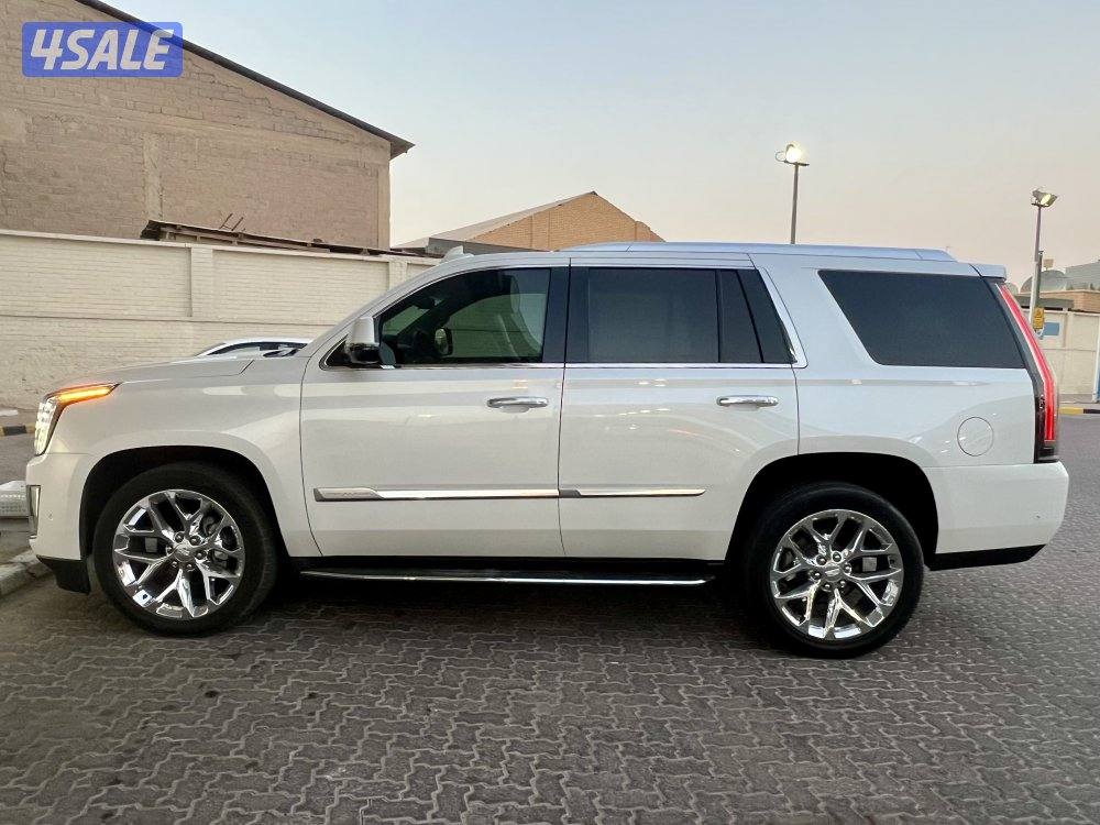 2018 ESCALADE2