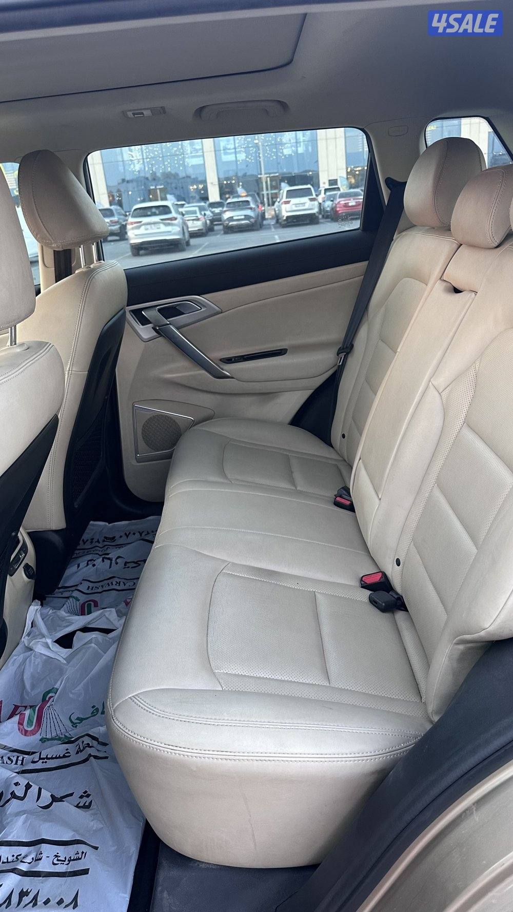 جيلي - امجراند مديل 2018 عداد 98 بحالك الوكالة5