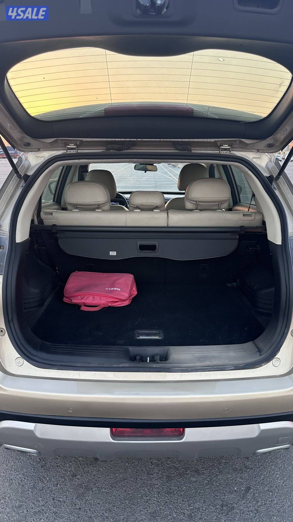 جيلي - امجراند مديل 2018 عداد 98 بحالك الوكالة6