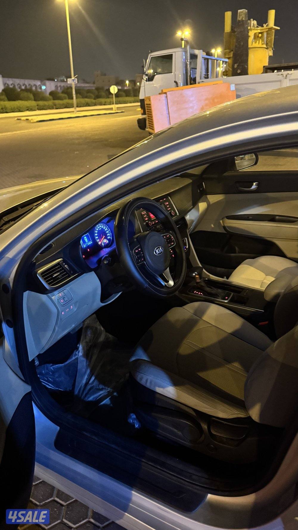 للبيع كيا اوبتيما 2018 فضي1