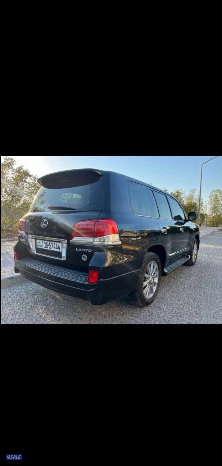 جيب لكزسLx570 موديل٢٠١١ ماشي ٢٣٥1