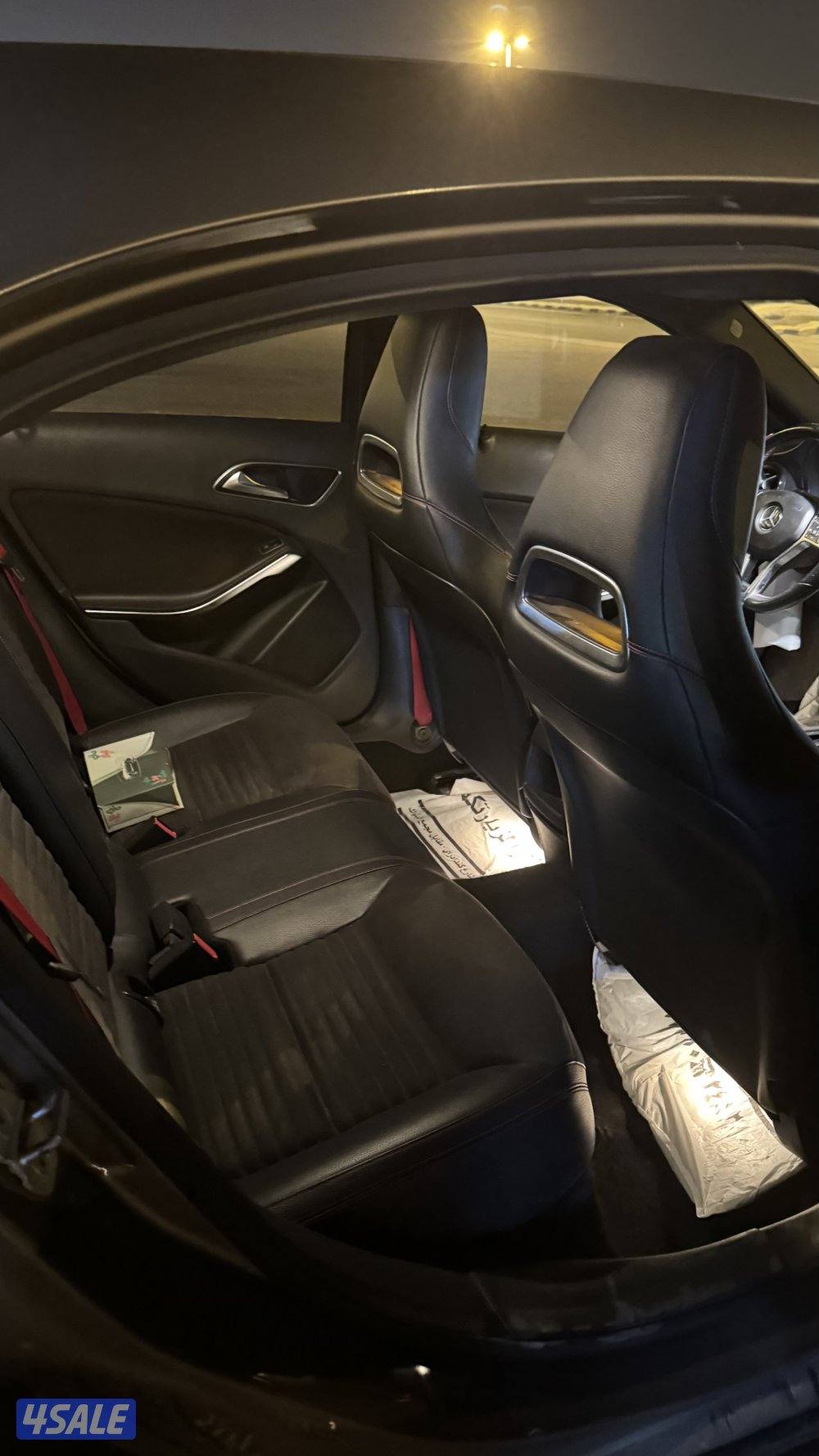 للبيع مرسيدس A250 رمادي 20143