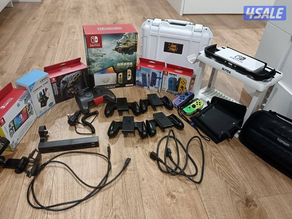 للبيع نينتندو سويتش أوليد نظيفه مع اكسسوارات Nintendo switch oled0