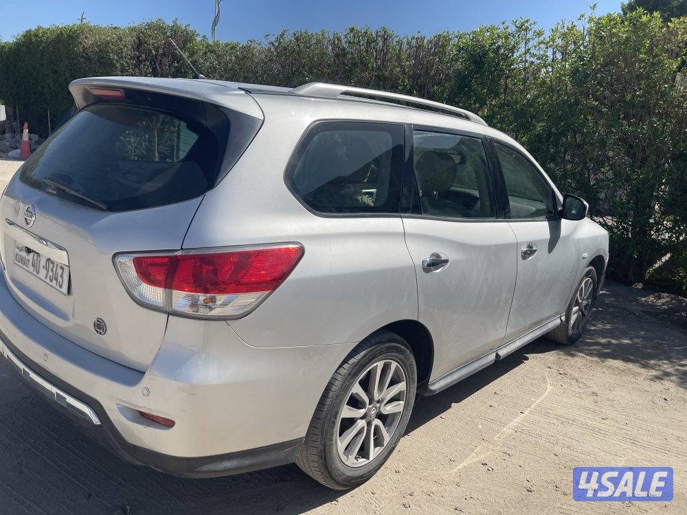 للبيع نيسان باثفندر موديل 2015 للتواصل علي الواتساب4