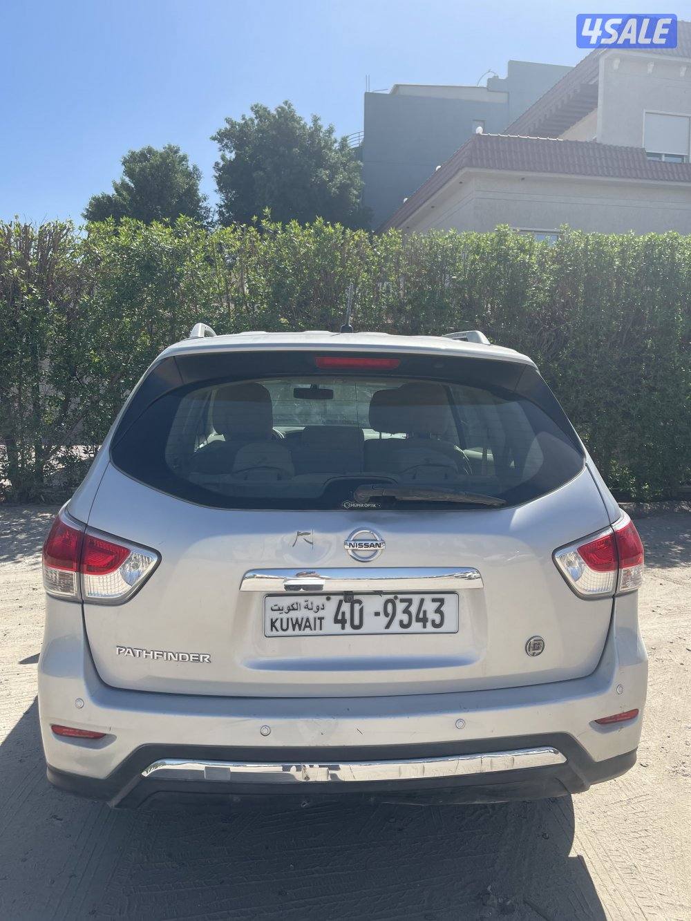 للبيع نيسان باثفندر موديل 2015 للتواصل علي الواتساب7