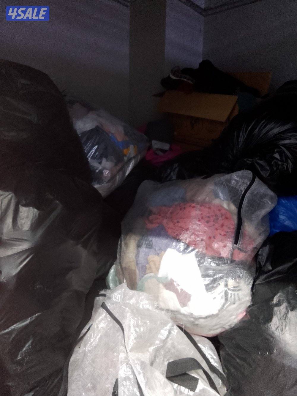 نشتري ملابس مستعمله وأحذية وشنط نسائيه وديباجات وبطانيات وأواني منزلية1