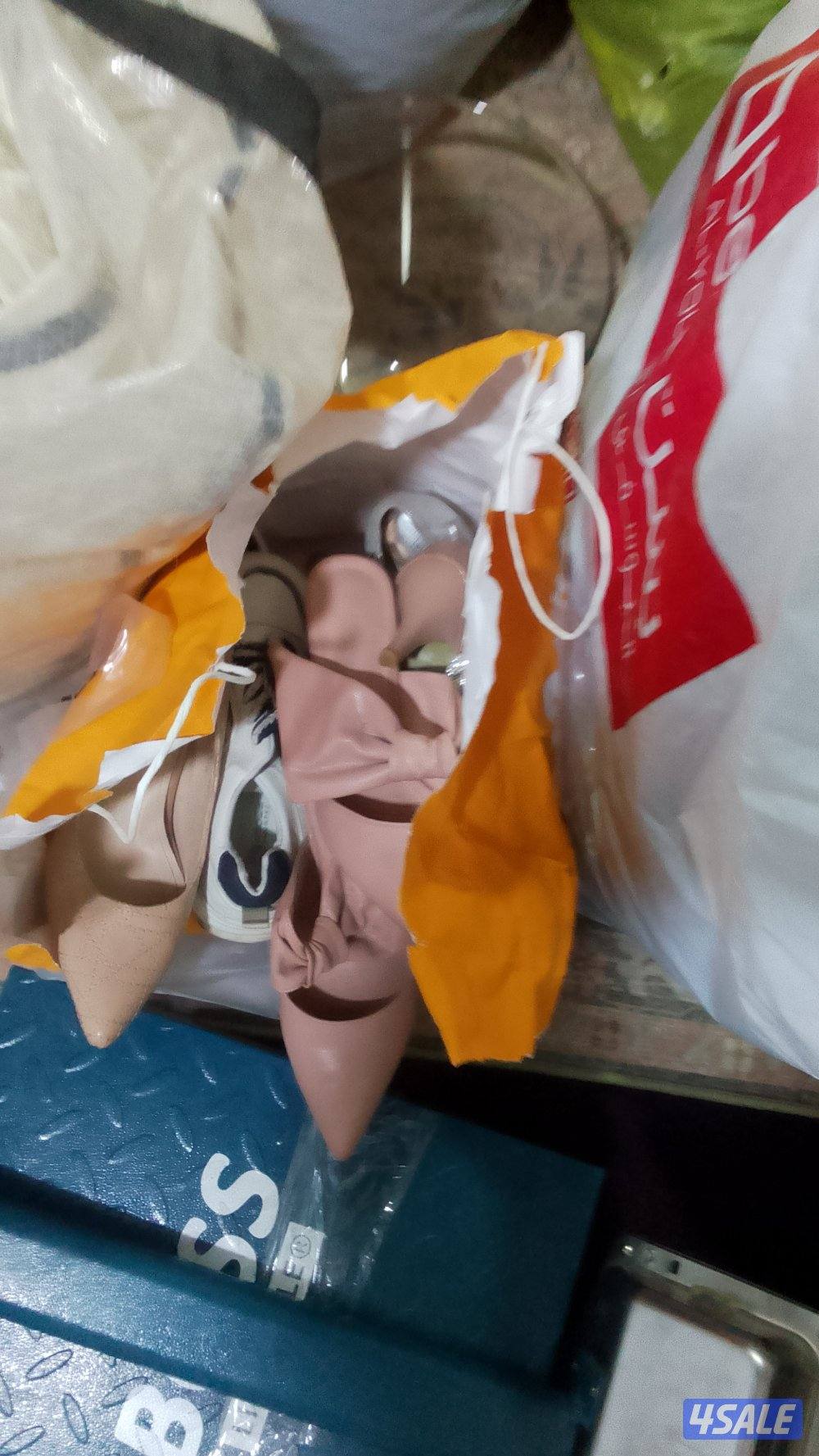 نشتري ملابس مستعمله وأحذية وشنط نسائيه وديباجات وبطانيات وأواني منزلية6