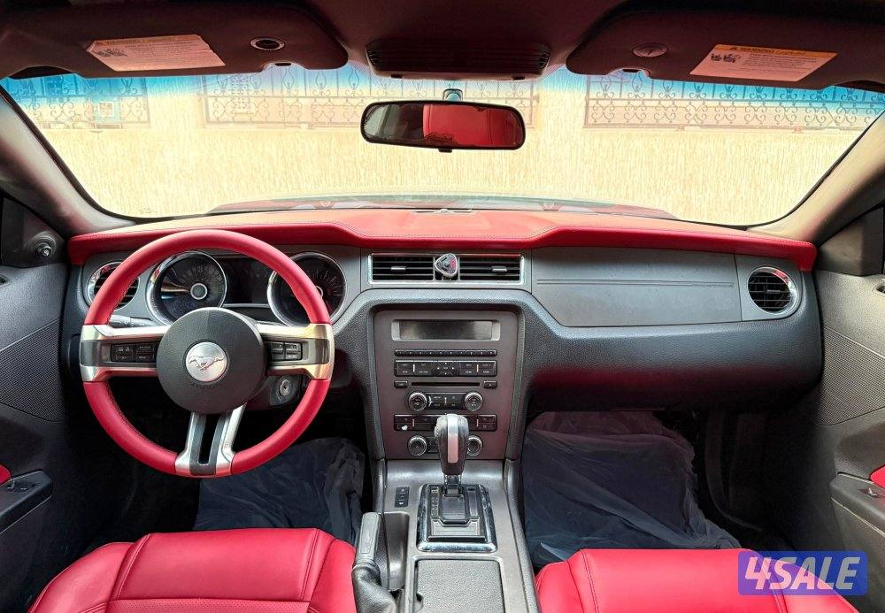 بحالة ممتازة جدا موستنق 2013 داخلية احمر ٦ سلندر ماشي ٢٤٠ الف م10