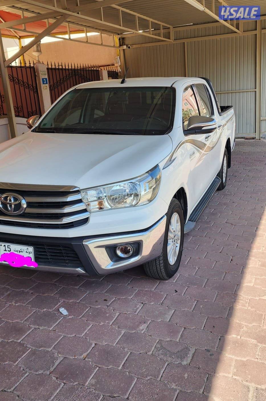 هايلكس موديل 2017 بحالة ممتازة شرط الفحص كامل جير ماكينة شاصى بدى2